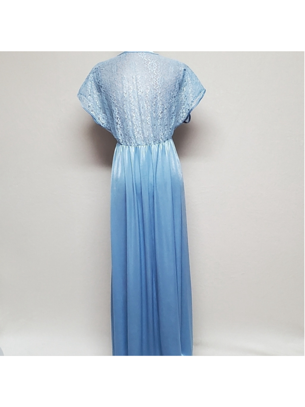 80s Vintage Powder Blue Sheer Lace Stretchy Satin Plunging Neckline Maxi Nighty - Picture 9 of 12
